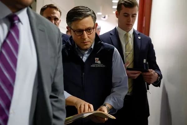 Подход к помощи Украине не изменился: спикер Палаты представителей США сделал заявление накануне встречи с Зеленским