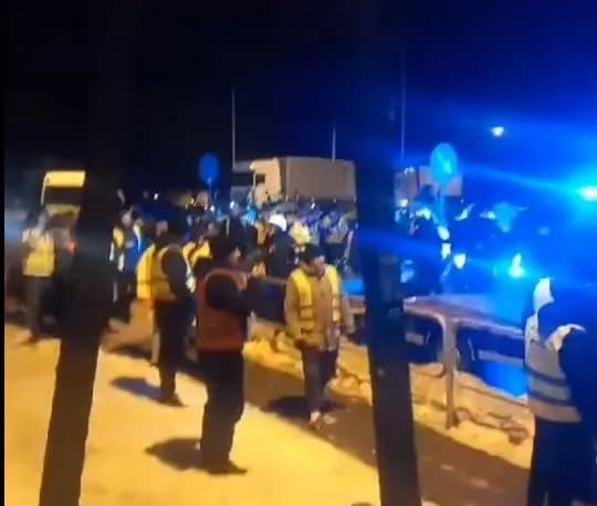 Поляк на заблокованому пункті пропуску Рава-Руська збив трьох українських водіїв - журналіст