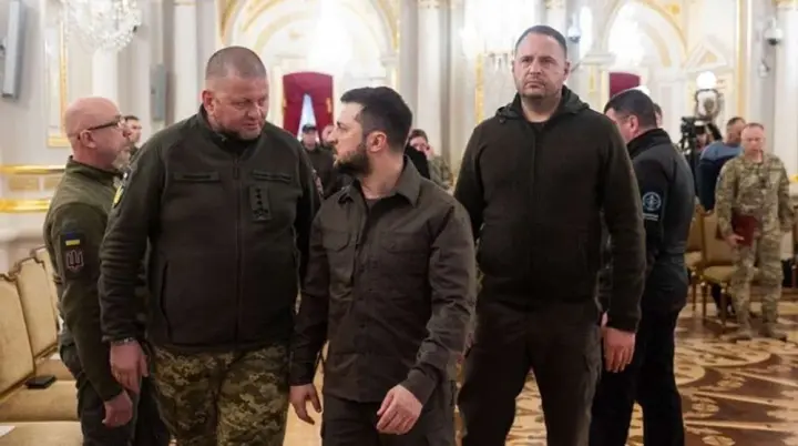 Зеленський розповів про свої стосунки із Залужним