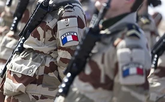 Останній військовий покинув країну: Франція закрила своє посольство у Нігері