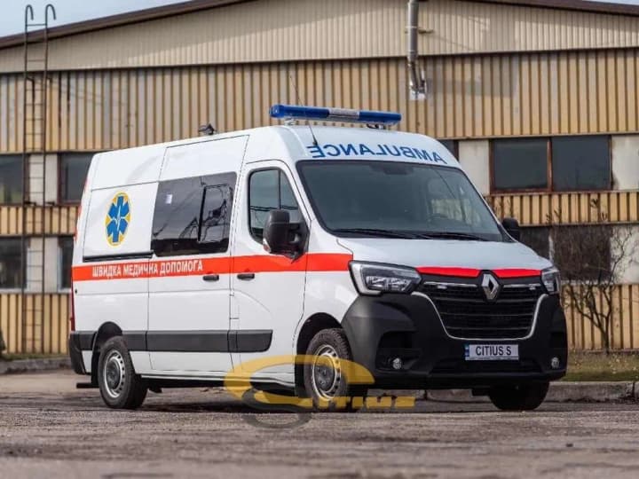 Словаччина передала Україні 16 повністю обладнаних автомобілів швидкої допомоги