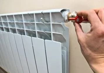 Херсонців закликають приймати тепло до будинків