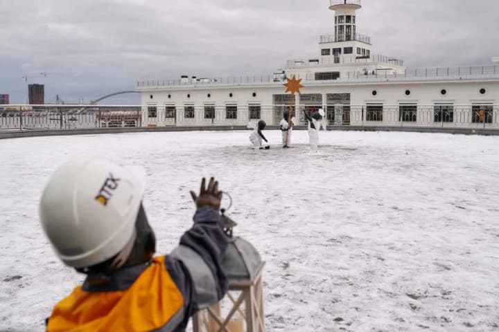 Kids- the founderand of Kyiv dressed up for Christmas
