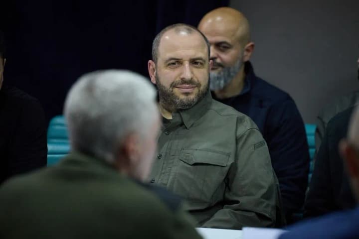 Умєров подякував Британії за підготовку першої групи пілотів до польотів на F-16