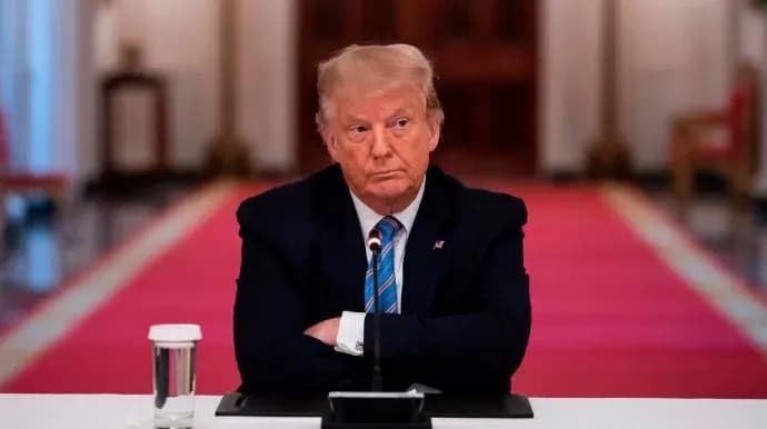 Трампа звинувачують в отриманні мільонів від інших країн