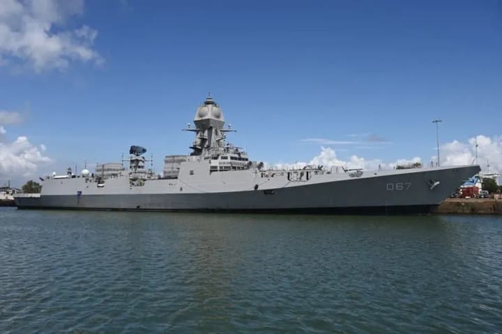 Вблизи Сомали пираты пытались похитить судно Либерии: корабль перехватили ВМС Индии