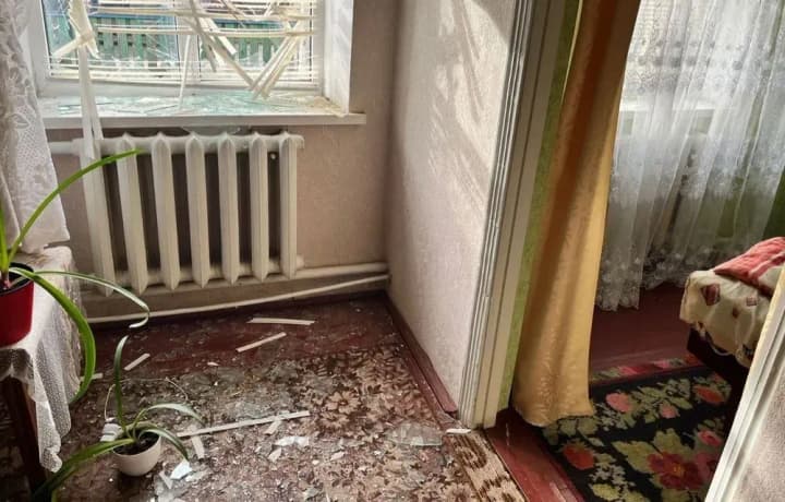 Russian army strikes at Nikopol in the morning: one killed, 16-year-old girl among the wounded