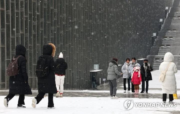 South Korea prepares for heavy snowfall: warning issued for Seoul