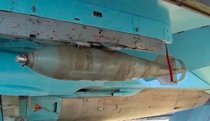 Occupants still haven't neutralized the bomb that was "accidentally" dropped on Rubizhne, people are not allowed to leave the city - Luhansk Regional Military Administration