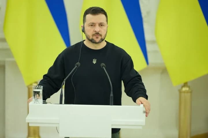 Тиску від партнерів поки немає, сигналів не чув - Президент про загрозу замороження війни