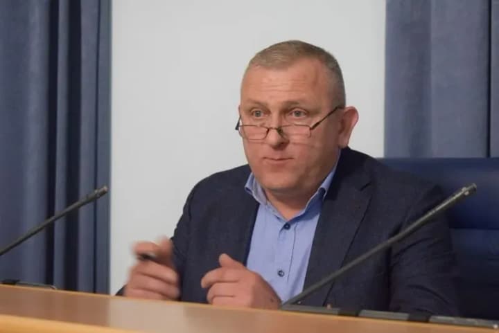 Радикальний перевізник тітушок на "Антимайдан": хто з соратників Гройсмана очолює робочу групу Вінницької облради, яка виконує політичне замовлення