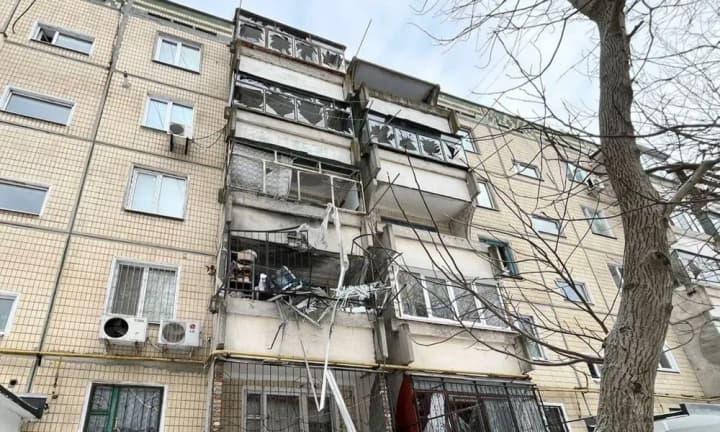 Нікопольський район росіяни знову обстріляли з артилерії та запустили 11 ударних дронів - ОВА