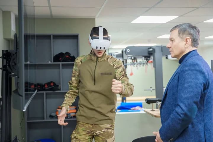 Для військових - безкоштовно: у Вінниці відкрили центр лікування болю та реабілітації "Прометей"