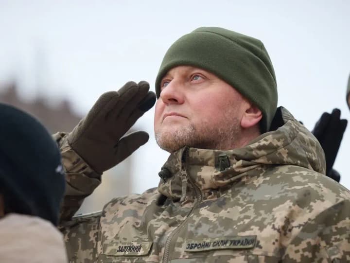 Zelensky awarded Zaluzhnyi the title of Hero of Ukraine