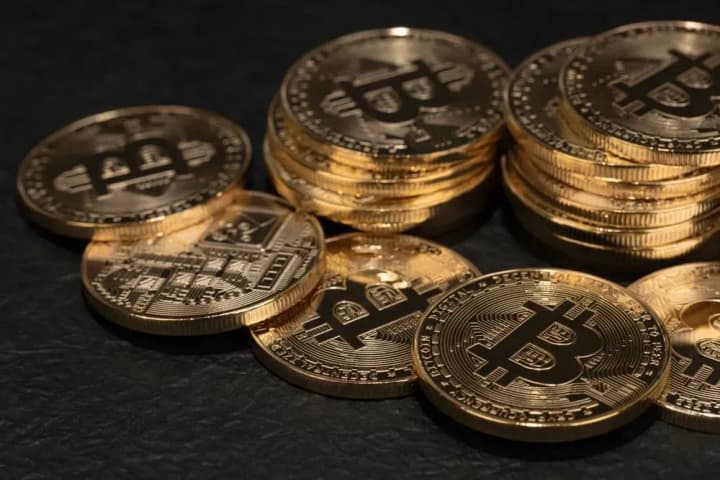 The expert spoke about the factors affecting the value of cryptocurrencies in 2024