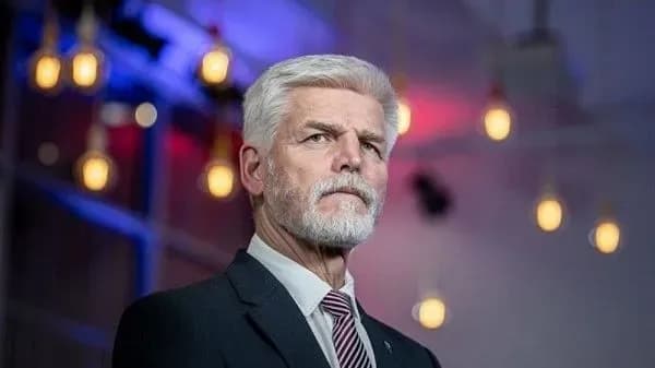 Президент Чехії “знайшов” для України 800 тис. снарядів різного калібру