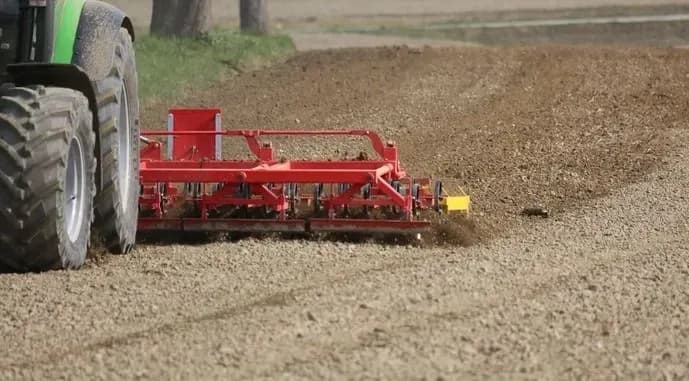 Кабмін працює над розширенням програми компенсацій за придбану вітчизняну техніку - Шмигаль