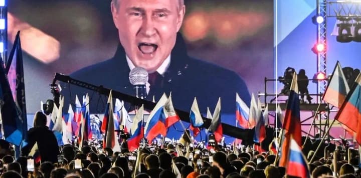 "Промивають мізки" українській молоді: окупанти залучають українців з ТОТ на "всесвітній фестиваль"