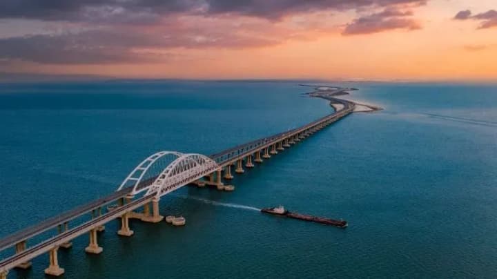 Crimean bridge traffic blocked amid reports of explosions