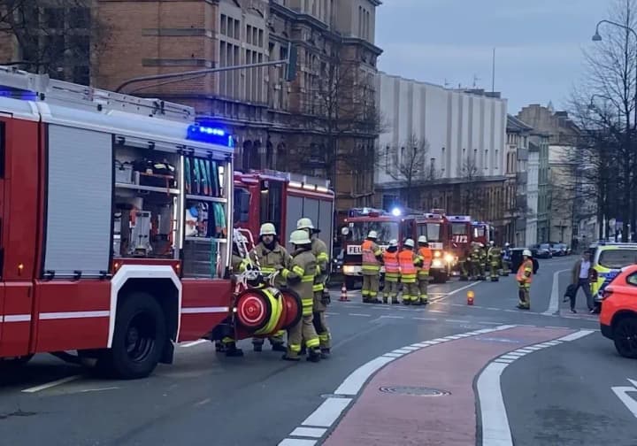 Bild: у лікарні німецького Ахена жінка захопила заручників