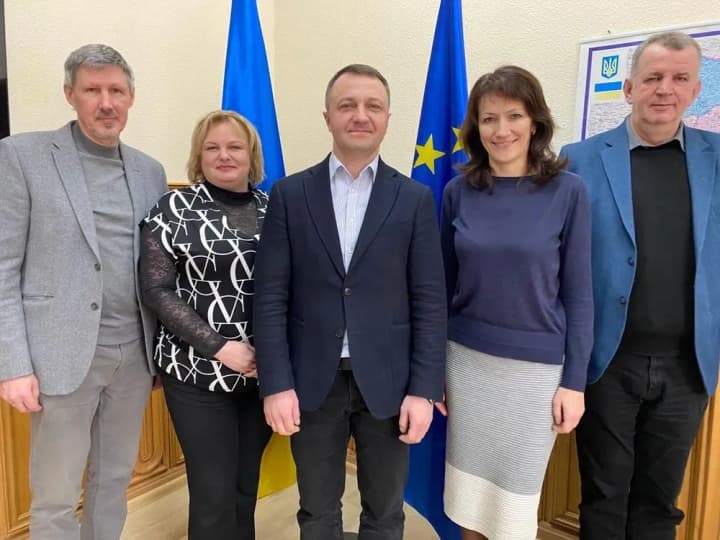 Language Ombudsman raises the issue of teaching 600 thousand Ukrainian children abroad in their native language