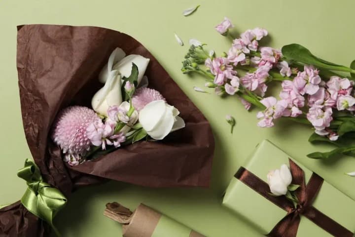 Понад половина українців будуть святкувати 8 березня цьогоріч - опитування 