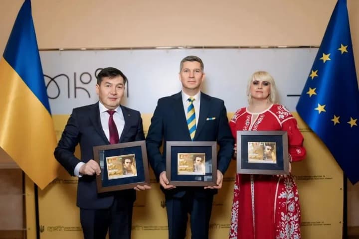 Вышла первая международная марка, посвященная Кобзарю