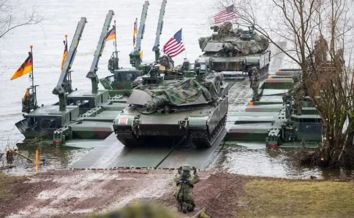 Telegraph: NATO diplomats suggest preparing for US withdrawal from the alliance