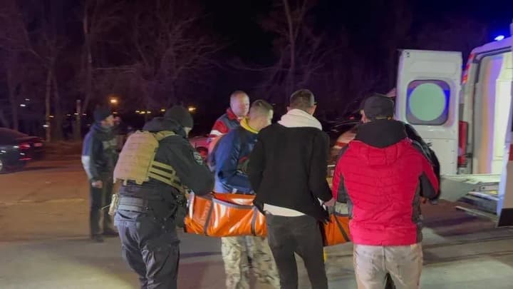 Удар рф по Кривому Рогу: лікарні прийняли вже понад 30 поранених, п'ятеро - в операційній