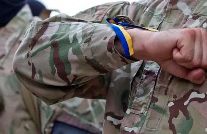 Сьогодні День українського добровольця: роль українських добровольців у відбитті російської агресії