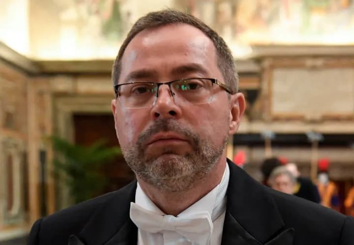 Ambassador of Ukraine: Pope's visit would be an signal to the world, but we cannot accept the symbol of a "white flag"