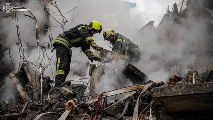 Длились четыре дня: в Сумах завершились поисковые работы на месте попадания вражеского беспилотника