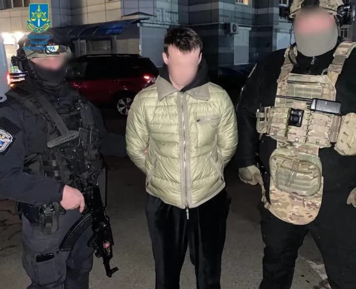 Impersonating the military: Kyiv exposes fraudsters who embezzled almost UAH 2 million in aid for the Armed Forces