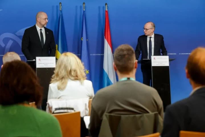 Шмигаль обговорив з прем'єром Люксембургу конфіскацію російських активів