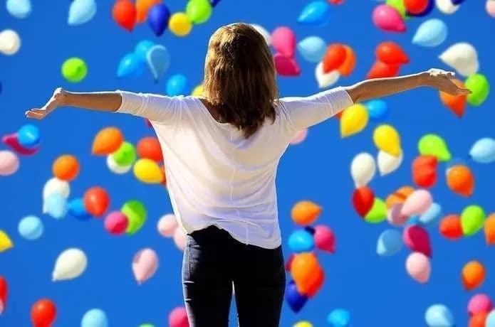 Международный день счастья, Всемирный день лягушек, День астрологии. Что еще можно отметить 20 марта