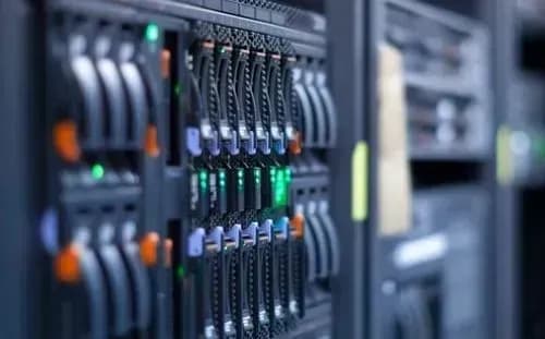 Хакери ГУР атакували кілька важливих серверів у росії - джерело