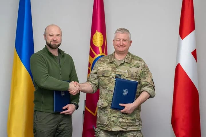 Україна та Данія підписали угоду про співпрацю у сфері оборонних закупівель