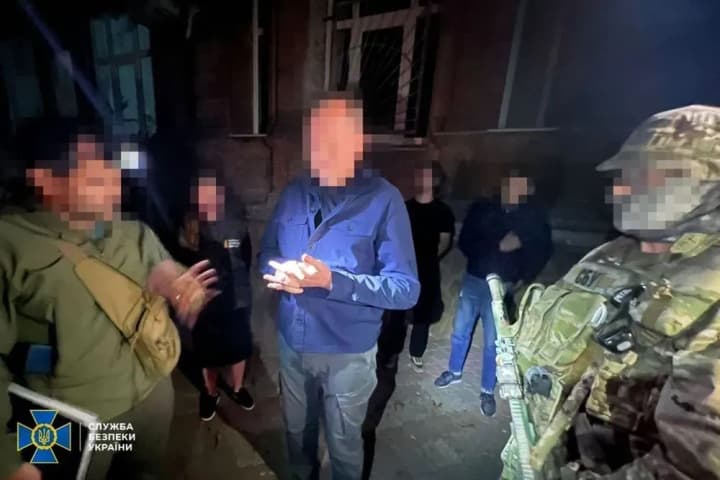 НАБУ відкрила матеріали справи щодо колишнього мера Сум та чиновника інфраструктури, яких звинувачують в корупції на $2,13 млн грн