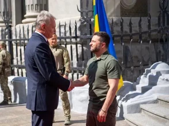 Президент Литви: "Сьогодні нашою метою має бути допомогти Україні перемогти"