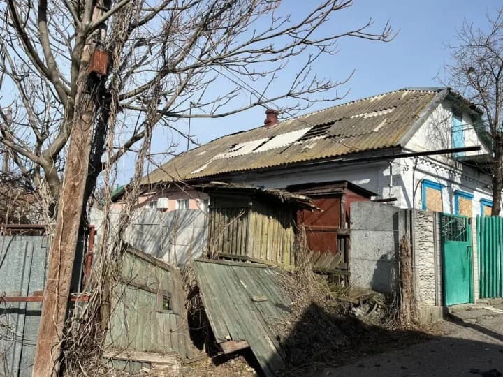 россияне атаковали Никопольщину из дронов и артиллерии: есть разрушения и пострадавшие