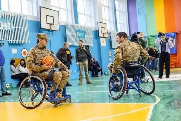 Від лікування та адаптації до підприємницьких ініціатив: як МХП дбає про ветеранів та їхні родини