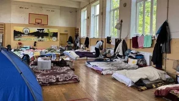 Правительство запретило выселять внутренних переселенцев из временного жилья