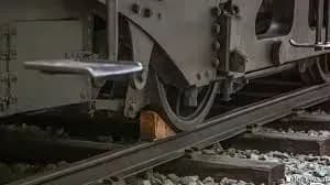 У підмосков’ї 10 вагонів товарного потягу зійшли з рейок - росЗМІ