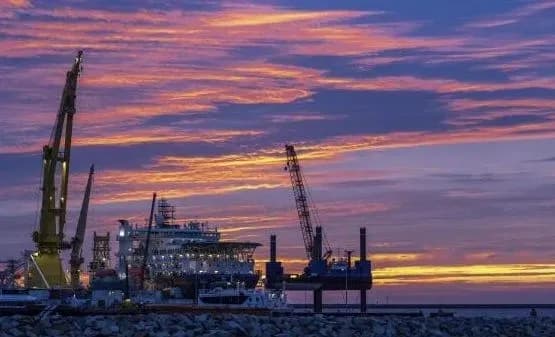 Торговля между Турцией и Россией уменьшается в объемах из-за санкций: автомобильный рынок пострадает больше всего