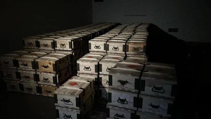 Співвласник Sevotech Хорошаєв просить Зеленського і Умєрова забрати в Словаччині снаряди для МОУ (відеозвернення)