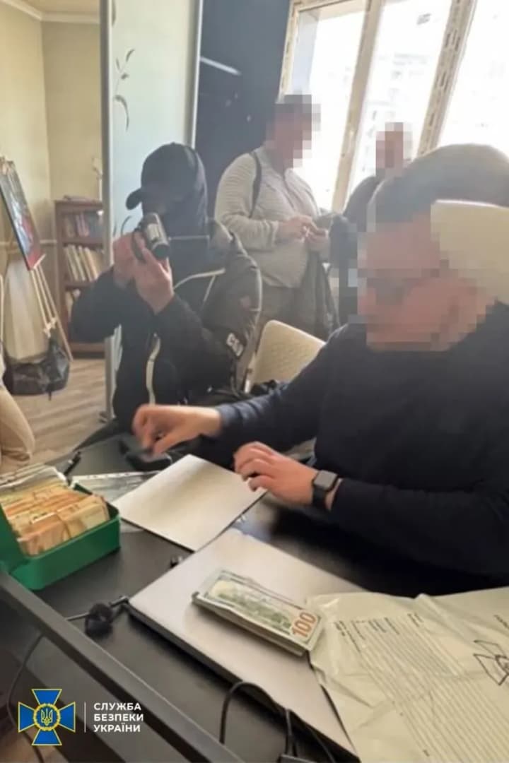 26 млн грн збитків: на оборудках з пальним викрито ексочільників господарського підрозділу СБУ