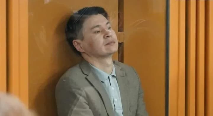 "It was the fourth door broken by Bishimbayev": Baizhanov told about the character of the former Minister of Economy of Kazakhstan and his fights with his wife