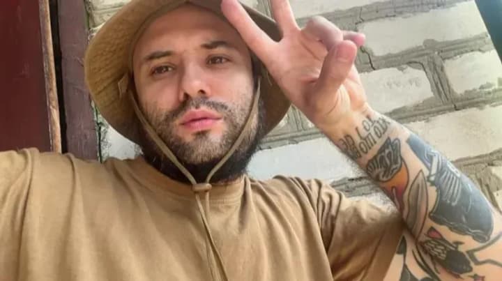 Victor Rozovoy, a comedian from the "League of Laughter", was seriously wounded in the head at the front