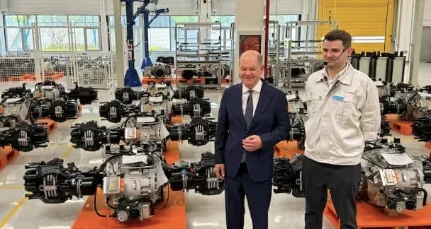 Шольц розпочав свій візит в Китай  на тлі посилення підтримки Пекіном москви 