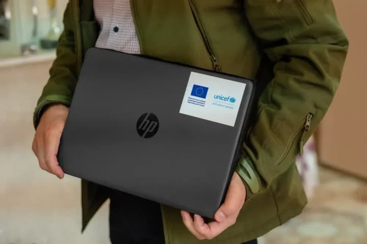 В Украине 300 тысяч детей не могут нормально учиться, потому что не имеют собственного ноутбука - Федоров